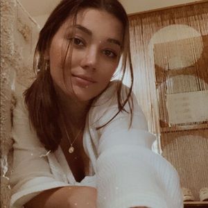 Meet your Posher, Sharrah